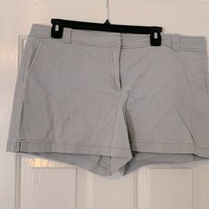 New York and Company shorts EUC size 14 gray in color.